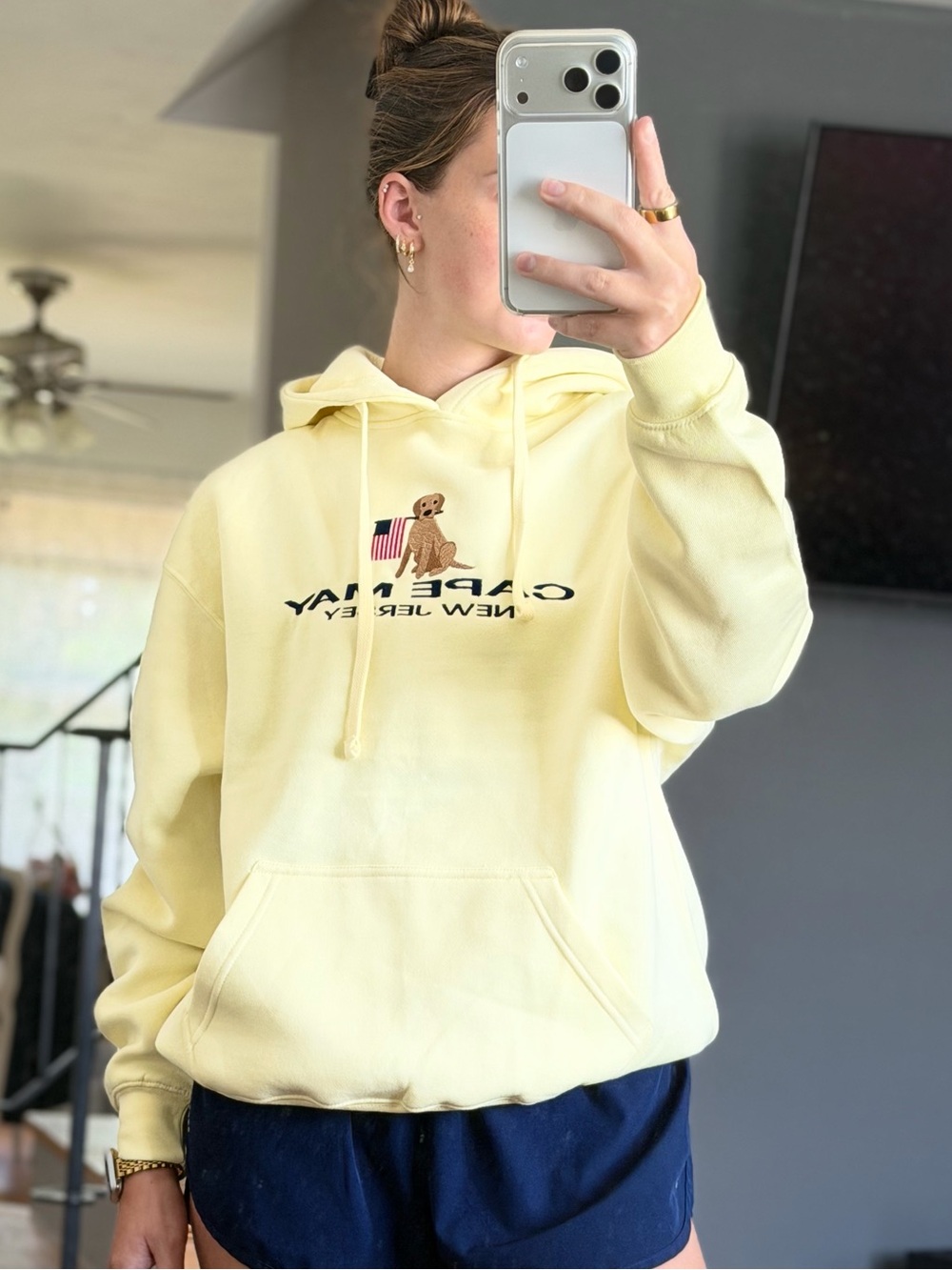 Cape May New Jersey Dog Embroidered Hoodie - Pale Yellow Pullover